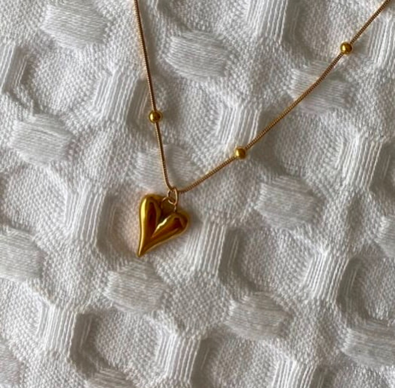“Golden Heart of Love Necklace”
